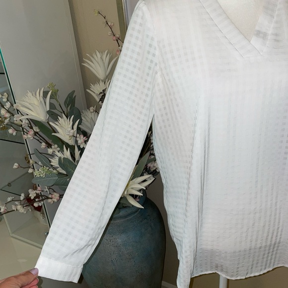 Adrianna Papell white blouse - Picture 7 of 11